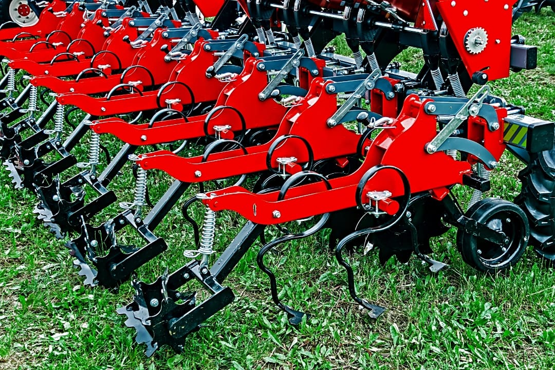 Affordable agricultural equipment finance for tractors and harvesters