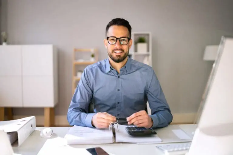 FinQiq Capital 20 plus years equipment finance experience for Australian businesses